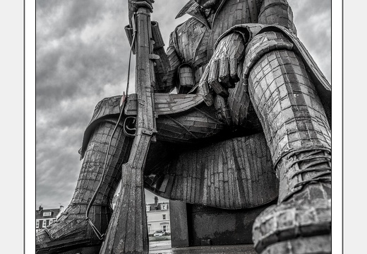40-Tommy Statue, Seaham - (1081 x 1535)