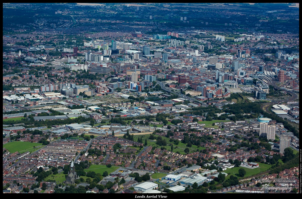 01-Leeds Aerial View - (5760 x 3840)