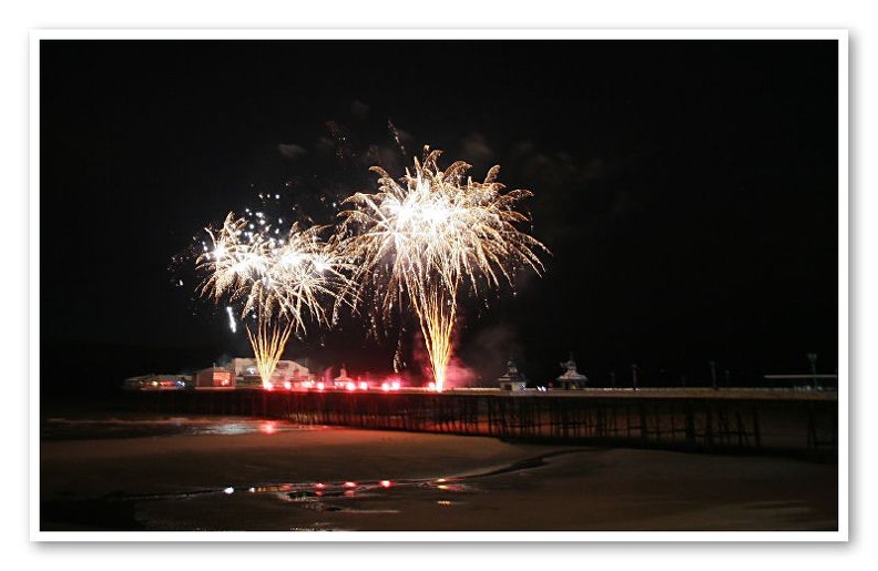 Blackpool Fireworks 2006 (China)(5)